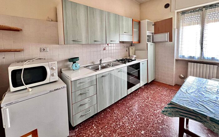 Appartamento con 5 locali in affitto in Centro Città, Campobasso