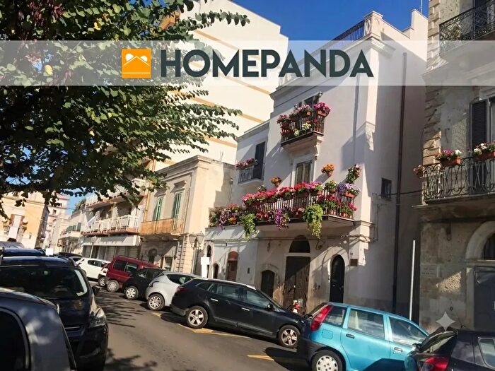 Casa con 6 locali in vendita in Via Carroccio, Triggiano