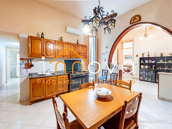 Appartamento quadrilocale in vendita in Via Catania, Palermo