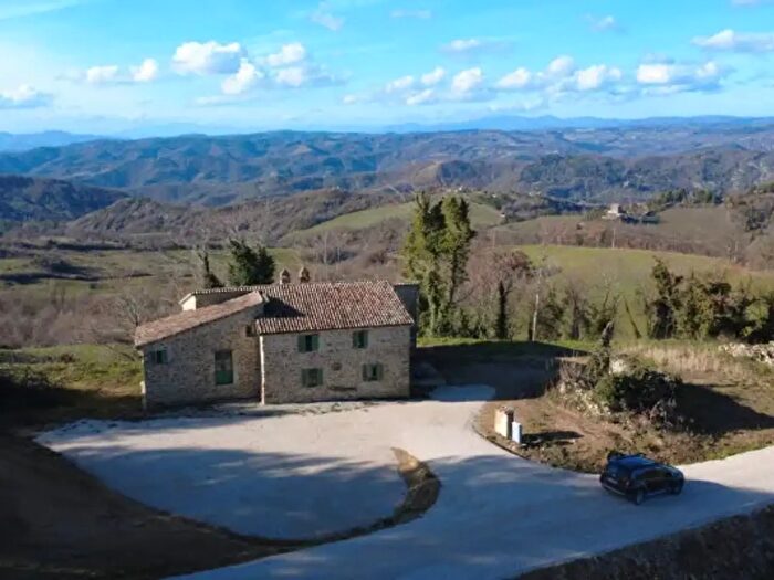 Casa in vendita in Pietralunga