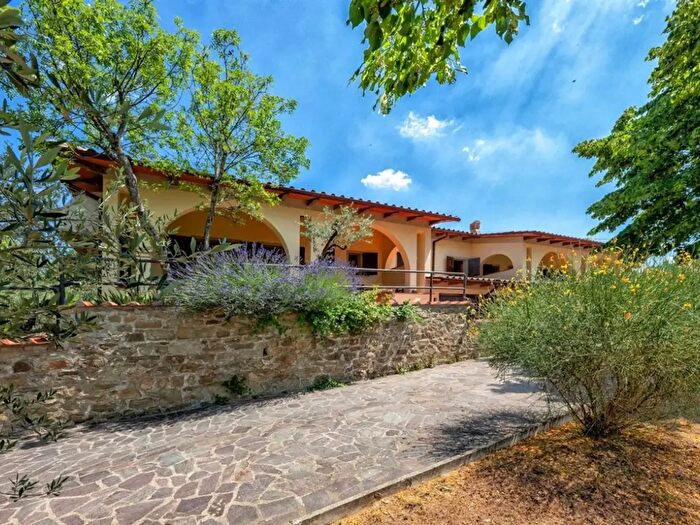 Casa con 10 locali in vendita in Querceto, Loro Ciuffenna