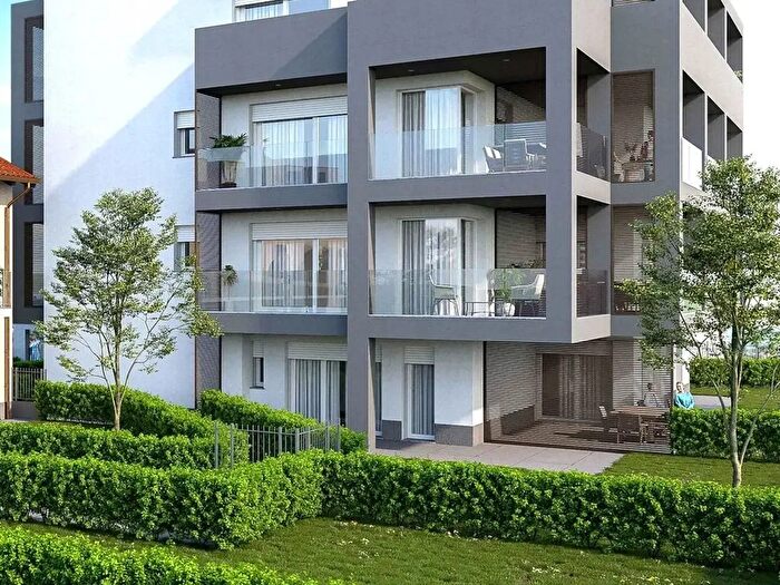 Appartamento bilocale in vendita in Via Lecco, Monza