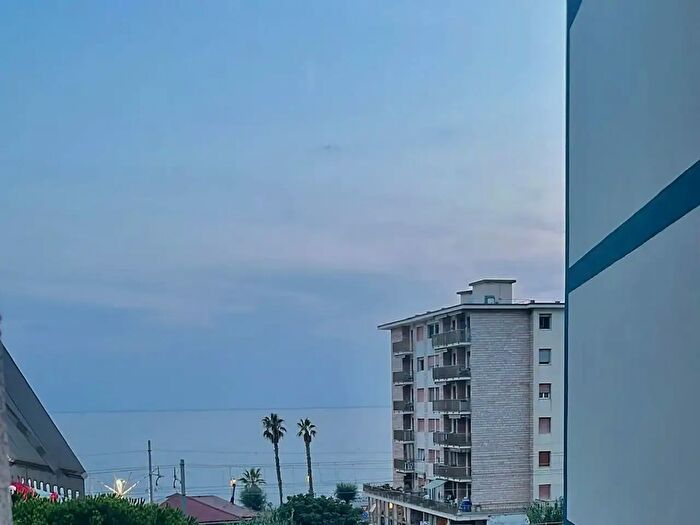 Appartamento monolocale in affitto in Vallecrosia