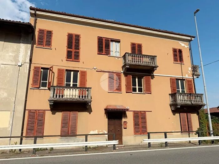 Case in Vendita e in Affitto - 3