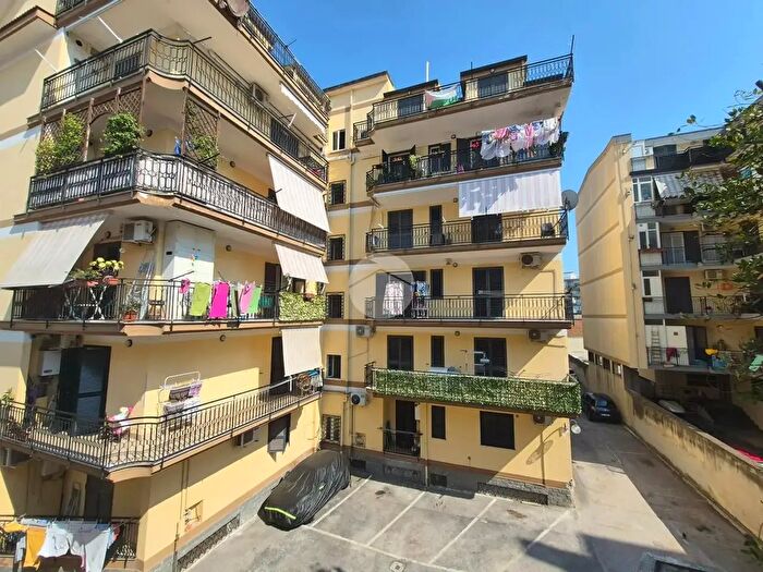 Appartamento quadrilocale in vendita in Corso Umberto I, Casalnuovo Di Napoli