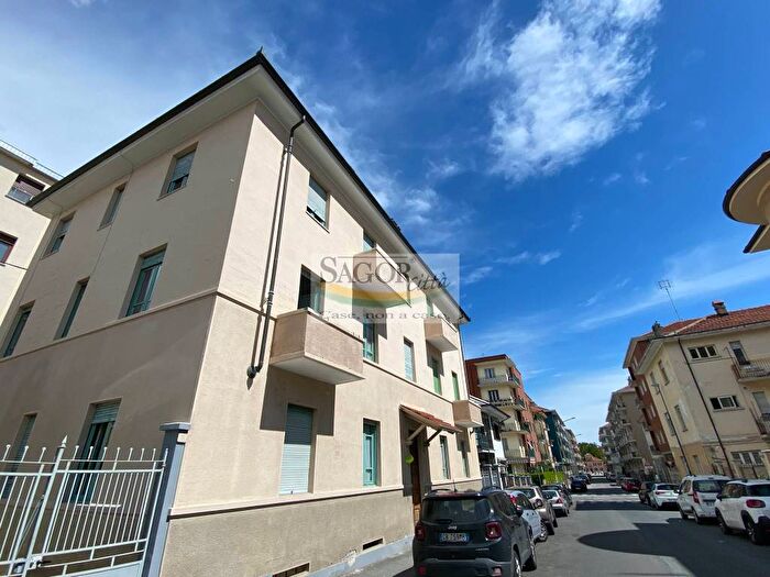 Appartamento quadrilocale in affitto in Viale Cavalieri dItalia, Stazione Immacolata, Pinerolo