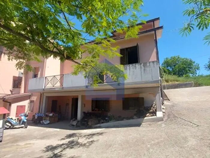 Casa con 6 locali in vendita in Via Soringello, Atessa