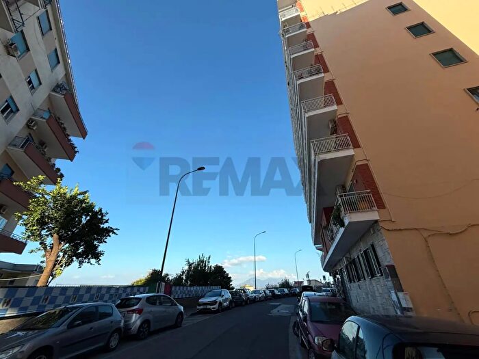 Appartamento quadrilocale in vendita in Napoli