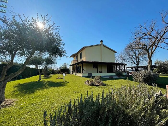 Casa con 10 locali in vendita in Marsiliana, Manciano