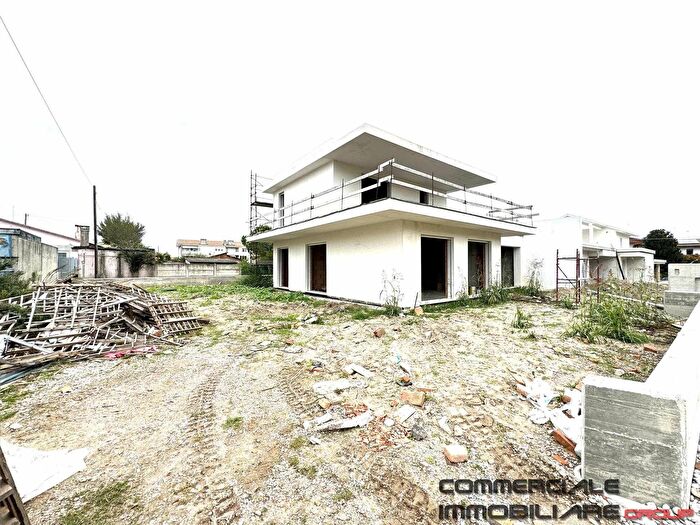 Appartamento con 5 locali in affitto in Via P E Venturini Sottomarina Chioggia Ve, Chioggia