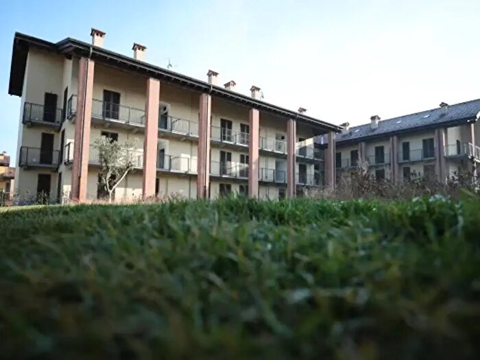 Appartamento trilocale in vendita in Via Rosa Parks, San Donato Milanese