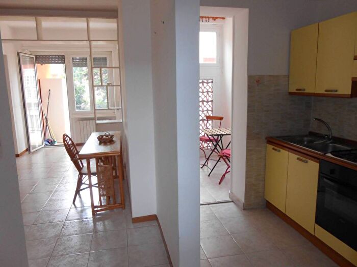 Appartamento monolocale in affitto in Via Caprarola, Tomba di Nerone, Roma