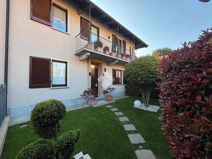 Casa con 5 locali in vendita in Via Brayda, Villarbasse