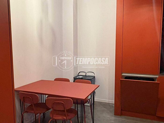 Appartamento trilocale in affitto in Via Privata Angiolo Maffucci, Dergano, Milano