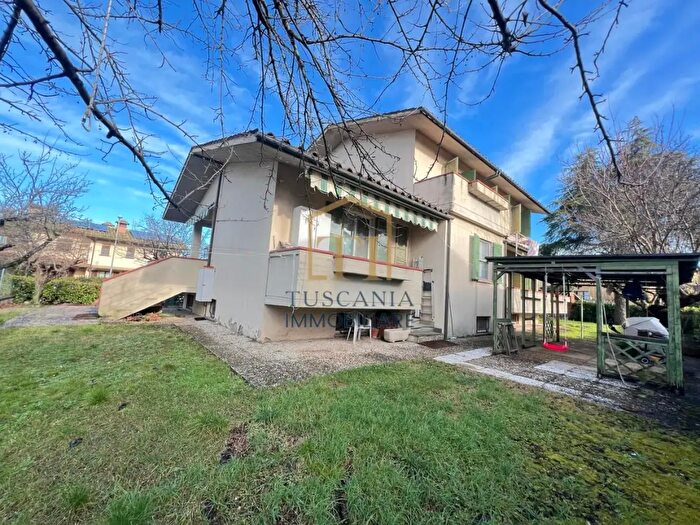 Casa con 5 locali in vendita in Colle Di Val DElsa