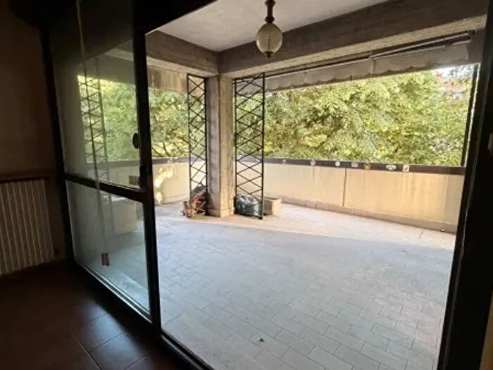 Appartamento trilocale in vendita in Via Emilia Ospizio, Reggio nell'Emilia
