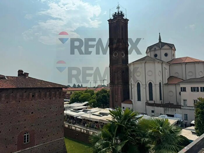 Appartamento bilocale in vendita in Piazza Martiri della Libertà, Galliate