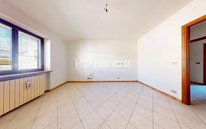 Appartamento con 6 locali in vendita in Via Saluzzo, Dronero