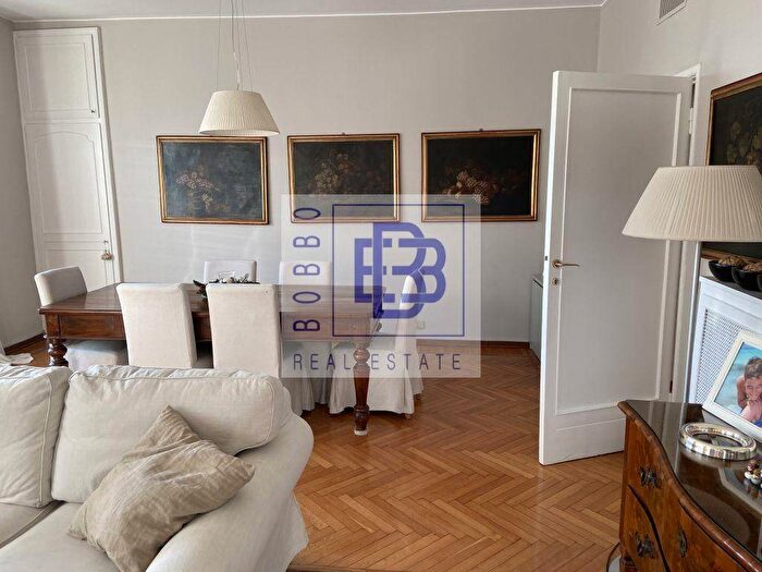 Appartamento quadrilocale in affitto in Viale Bianca Maria, Palestro, Milano