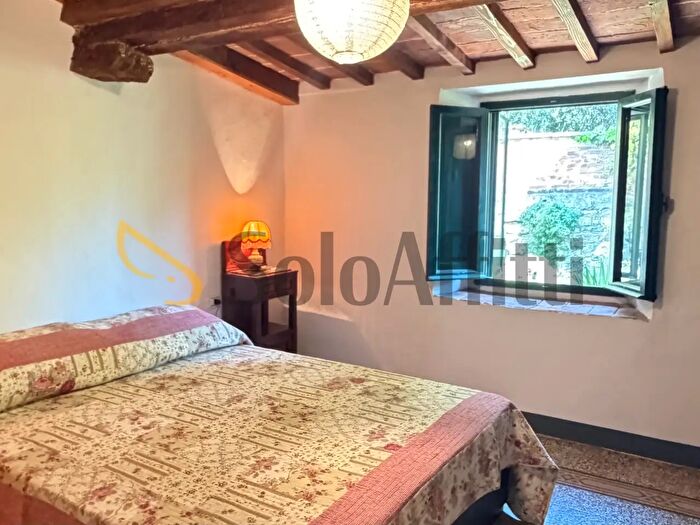 Casa quadrilocale in affitto in Via del Rossellino, Firenze