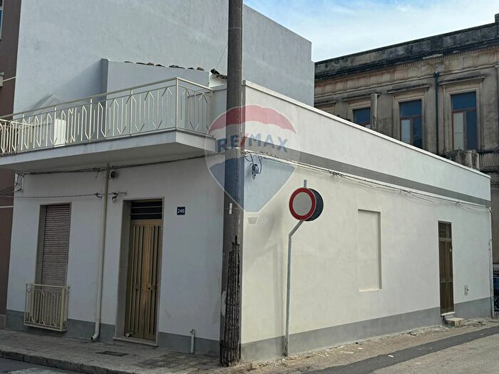 Casa con 5 locali in vendita in Via Mazzini, Pachino