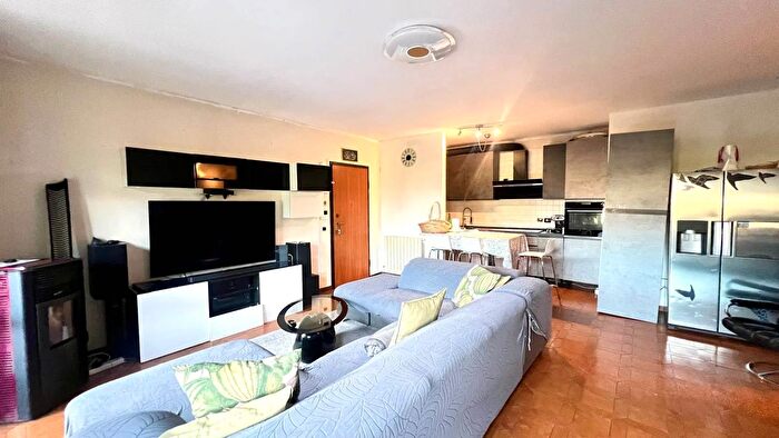 Appartamento con 6 locali in vendita in Via Trieste Santa Maria di Sala, Santa Maria Di Sala