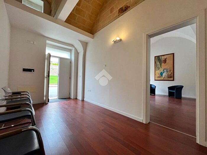 Casa con 5 locali in affitto in Via Manfredi Svevo, Mesagne