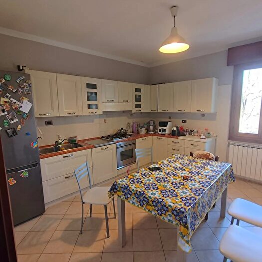 Appartamento con 5 locali in vendita in Adria Via S Allende, Adria