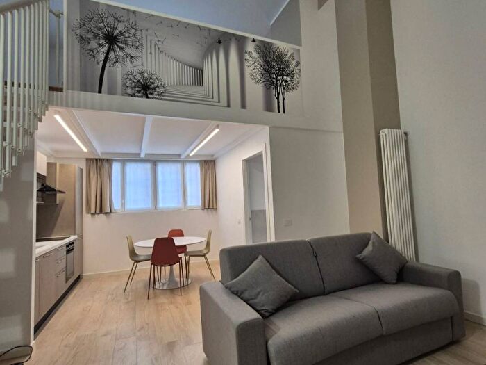 Appartamento bilocale in affitto in Via Arcivescovo Romilli, Corvetto, Milano