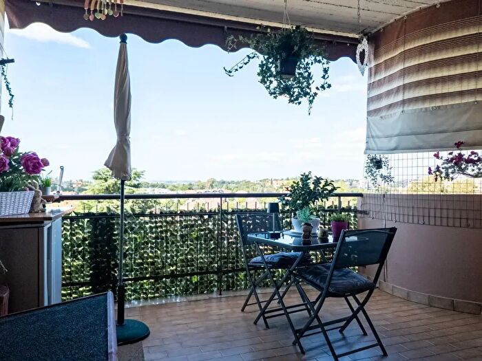 Appartamento con 6 locali in vendita in Viale dei Caduti per La Resistenza, Roma