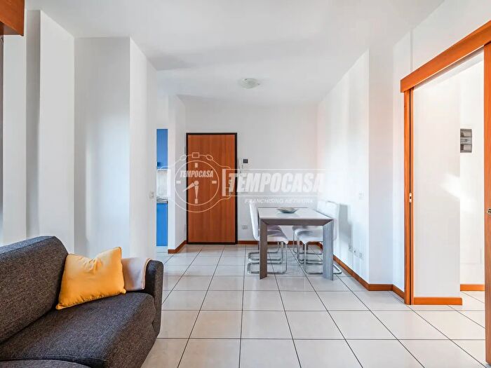 Appartamento bilocale in vendita in Via Melchiorre Gioia, Milano
