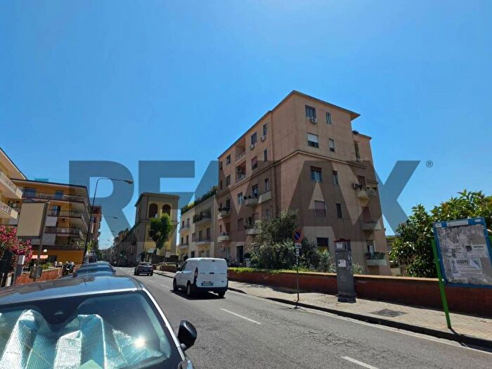 Appartamento monolocale in affitto in Piazza Amedeo Parco Margherita, Napoli