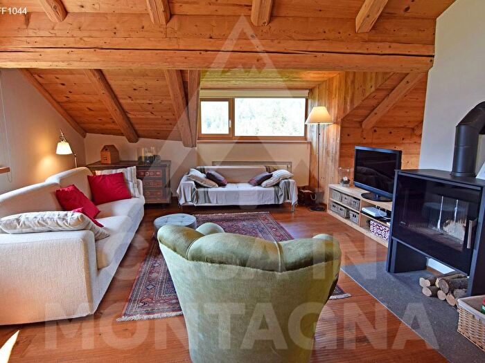 Appartamento quadrilocale in affitto in Via Dolomiti, Pozza Di Fassa, San Giovanni di Fassa