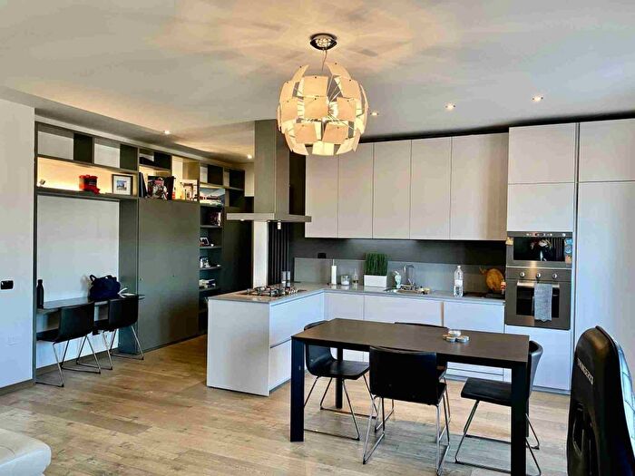 Appartamento bilocale in affitto in Piazza Carlo Donegani, Città Studi, Milano