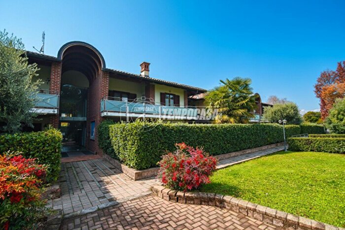 Appartamento quadrilocale in vendita in Via Oglianico, Rivarolo Canavese