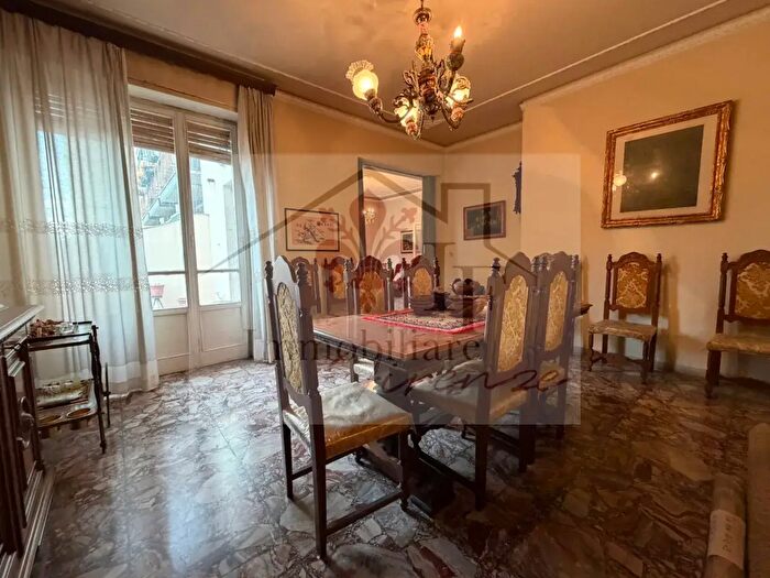 Appartamento con 6 locali in vendita in Via Anton Francesco Doni, Firenze