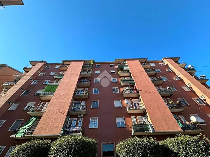 Appartamento bilocale in vendita in Via Monte Lungo, Milano