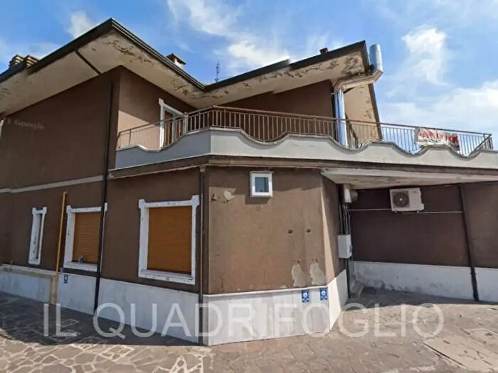 Appartamento quadrilocale in vendita in Via Cervese, Cesena