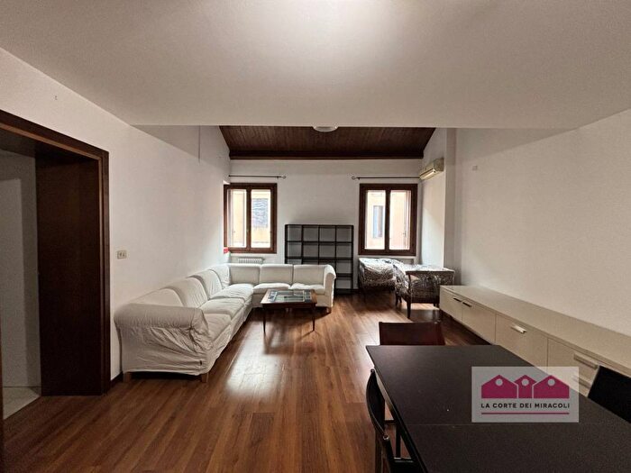 Appartamento quadrilocale in affitto in Via XX Settembre, Centro Storico, Vicenza