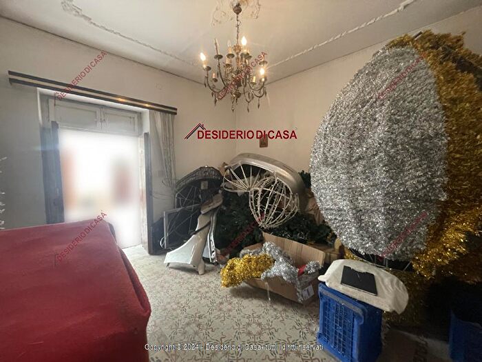 Appartamento trilocale in vendita in Via Giuseppe Garibaldi Carini Pa Italia, Carini