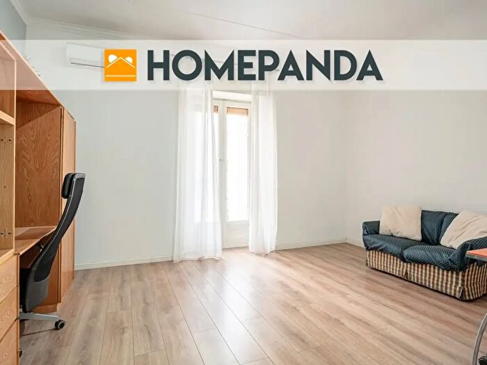 Appartamento con 5 locali in vendita in Via Padova, Catania