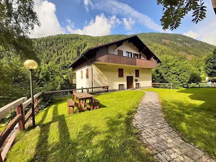 Appartamento in affitto in Peio