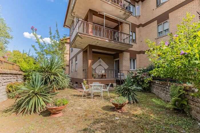 Appartamento quadrilocale in vendita in Via G Leckner, Ronciglione