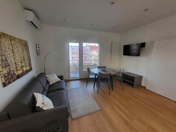 Appartamento trilocale in affitto in Corso Sebastopoli, Santa Rita, Torino