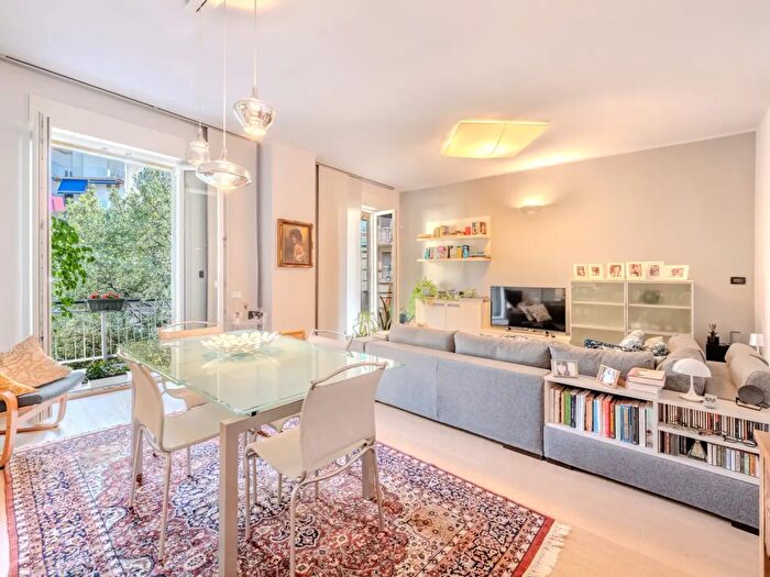 Appartamento con 6 locali in vendita in Via Guglielmotti, Genova
