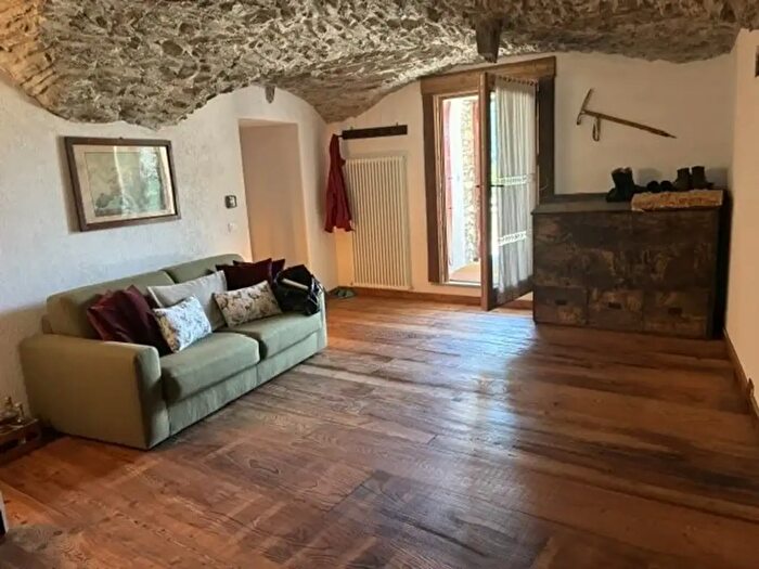 Appartamento trilocale in affitto in Borgata Vazon, Oulx