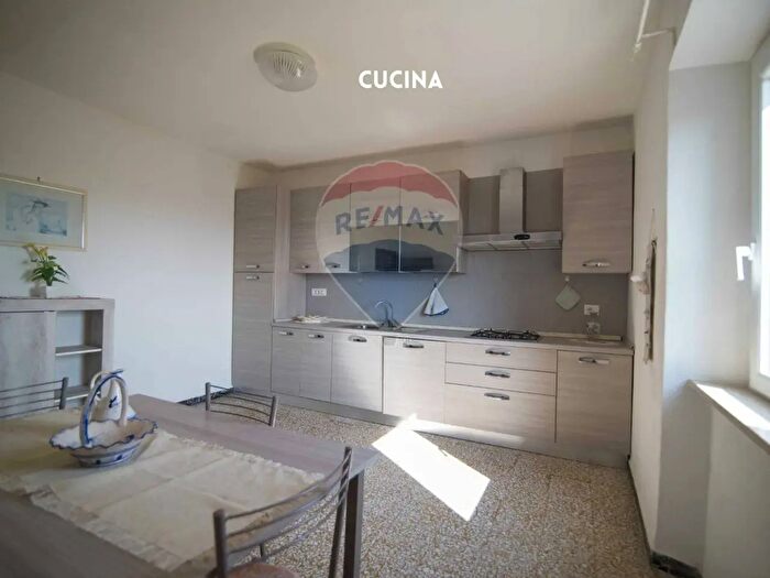 Casa quadrilocale in vendita in Via della Balzina, Roccastrada