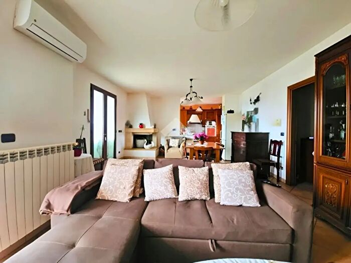 Casa con 5 locali in vendita in Via Sp, Nardo'