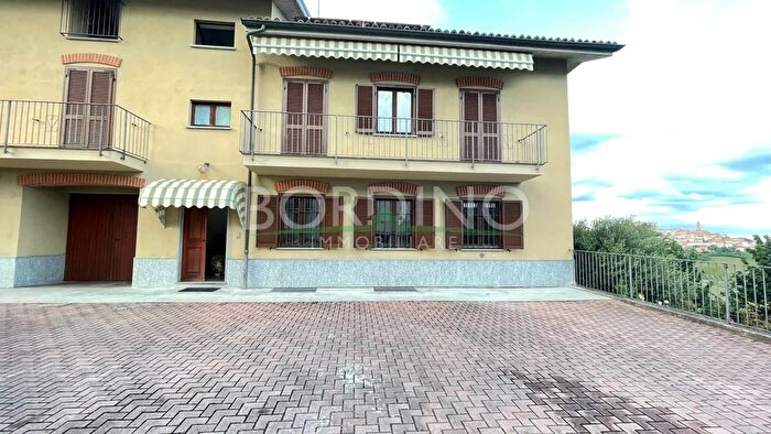 Appartamento con 5 locali in affitto in Govone