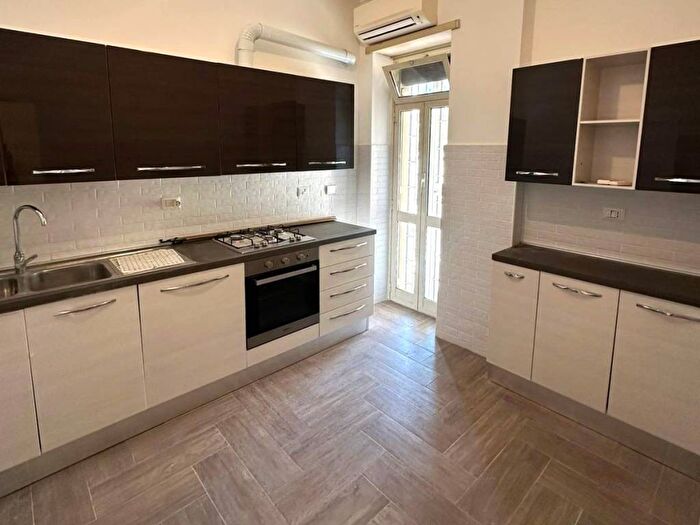 Appartamento bilocale in affitto in Via Capena, Tomba di Nerone, Roma